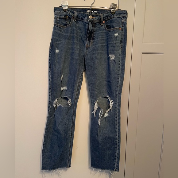 Old Navy Denim - Old Navy women’s boyfriend mid rise distressed jeans